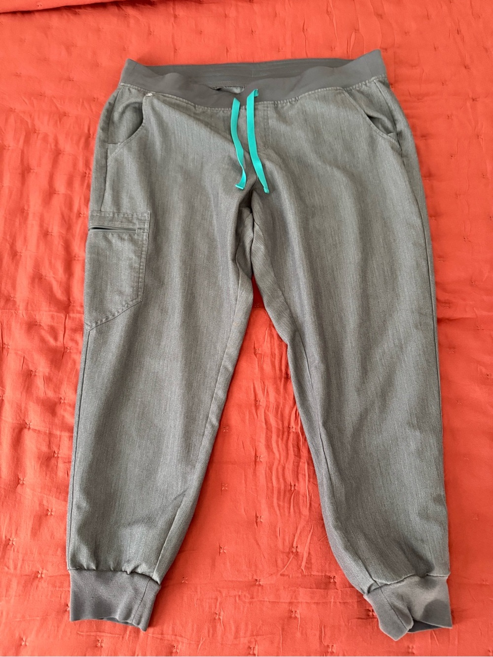 Figs Graphite Jogger Scrubs
